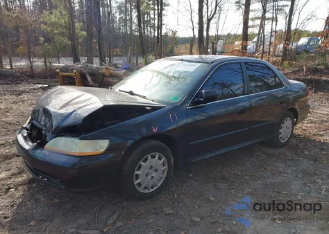 2002 Honda Accord 2.3 Lx from USA, damaged, VIN 1HGCG66582A128516